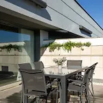 Sevilla شقة فندقية 4*
