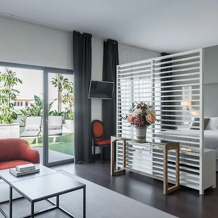 Apartahotel Sevilla 4*