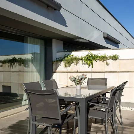 Sevilla Apart Otel 4*