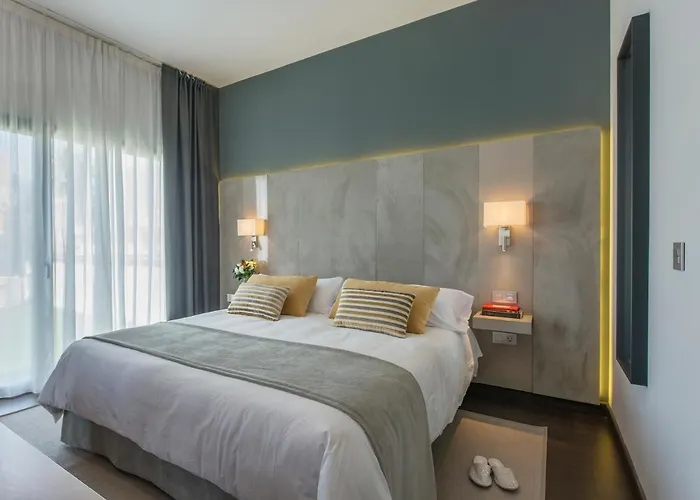Sevilla 4*