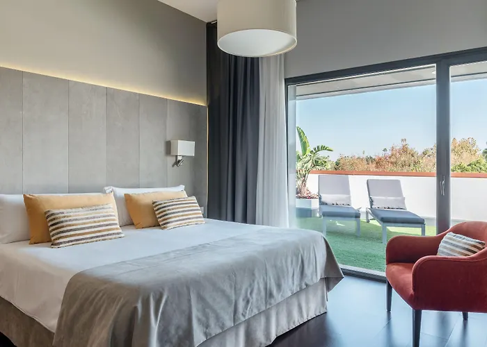 Apart Otel Sevilla Alcalá de Guadaira