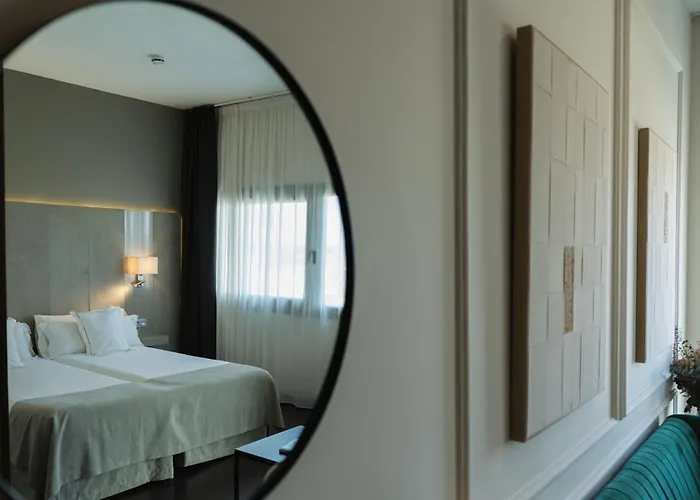Sevilla Apart Otel 4*