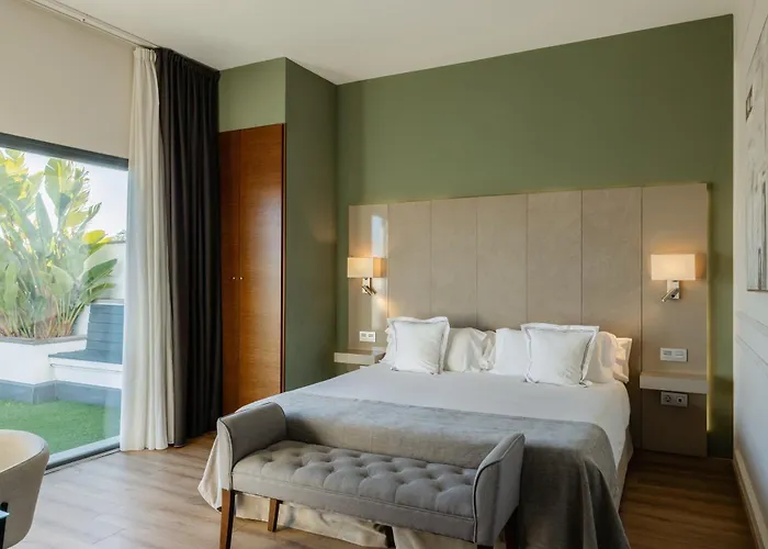 Sevilla 4*