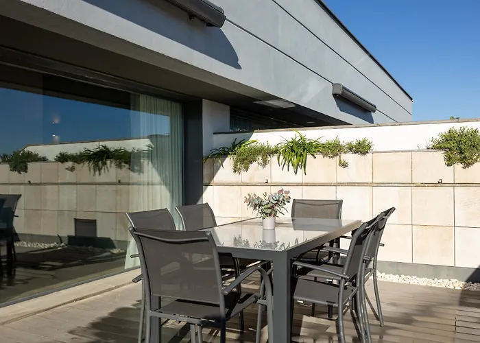 Sevilla Apart Otel 4*